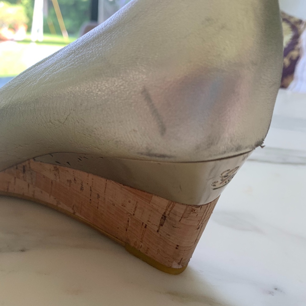 Gucci Gold Metallic cork wedges - Picture 6 of 9